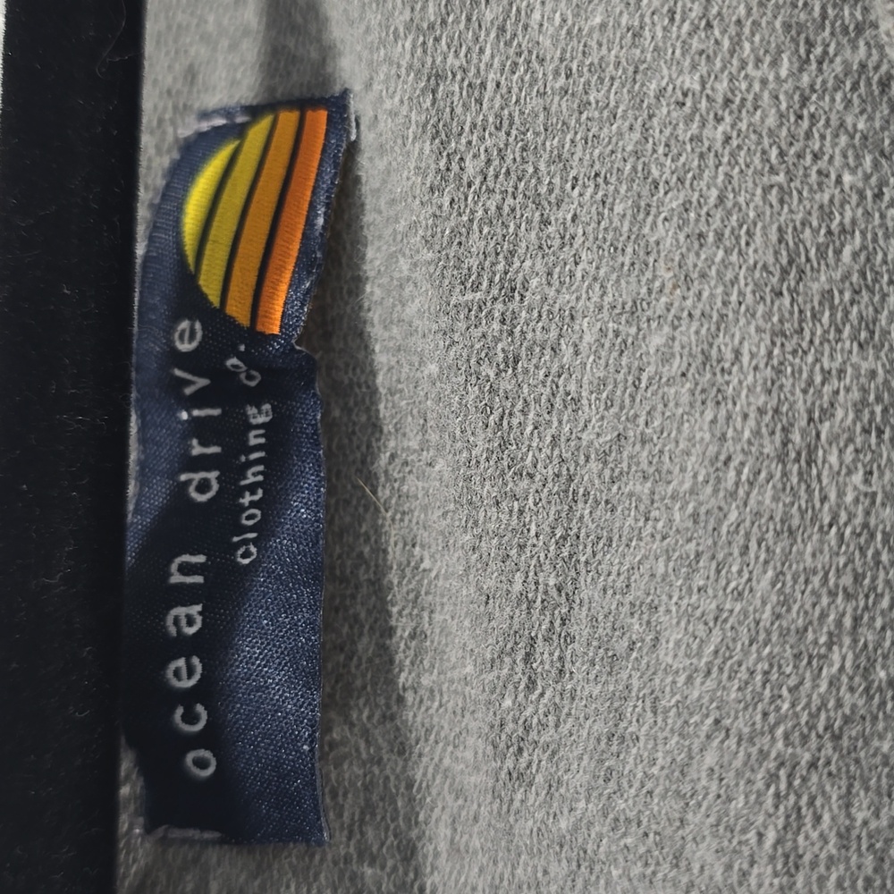 Ocean Drive Clothing Co. Medium Long Sleeve - Picture 4 of 5